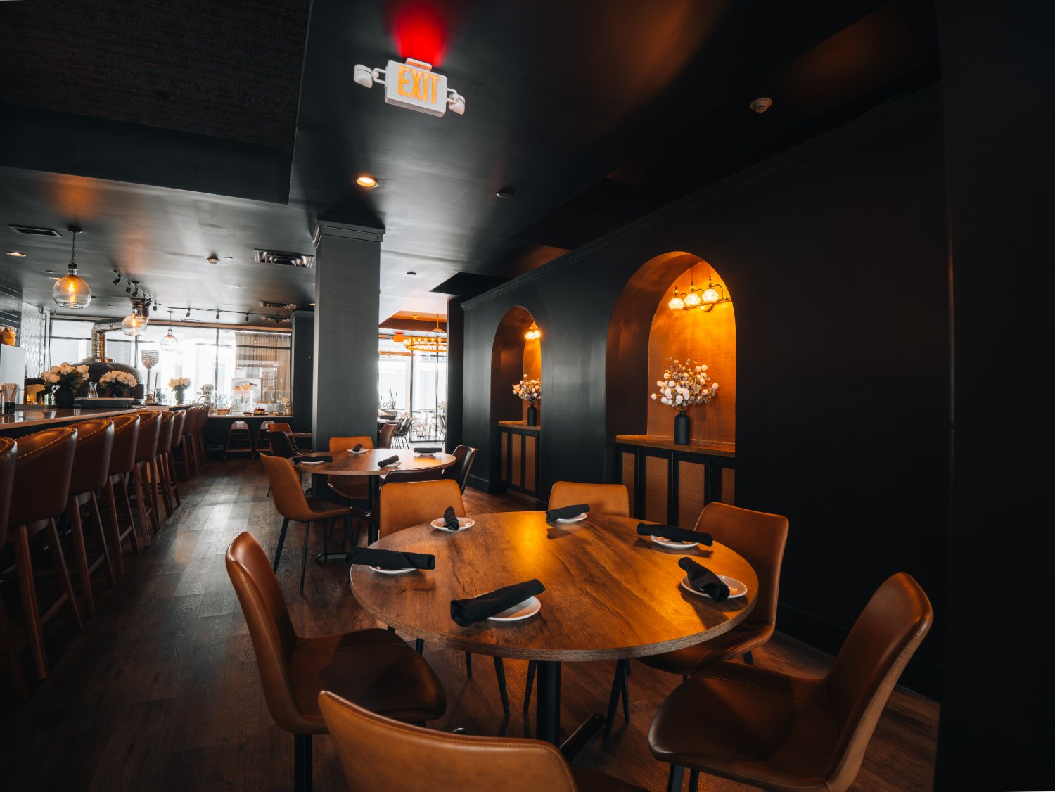 Table 33 dining room